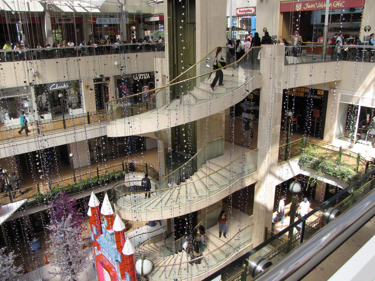 Shopping mall.jpg