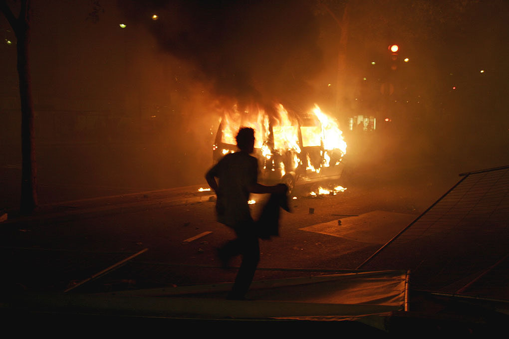 Riots Paris 2007.jpg